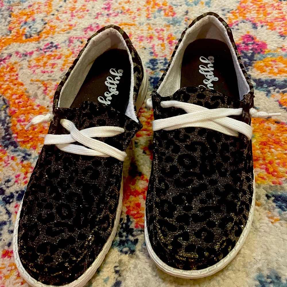Gypsy jazz metallic leopard print slip ins